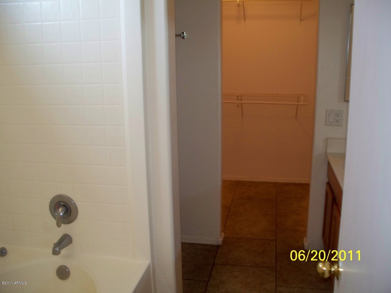 12446 West Redfield Road El Mirage, AZ 85335 - Photo 7 of 9 MASTER BATH