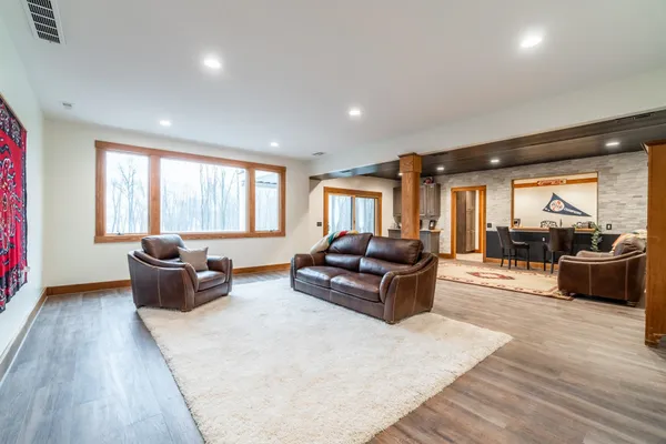 $1,196,950 | 4393 East 850 North, Rome City, IN 46784
