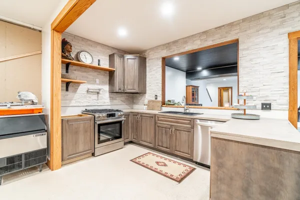 $1,196,950 | 4393 East 850 North, Rome City, IN 46784