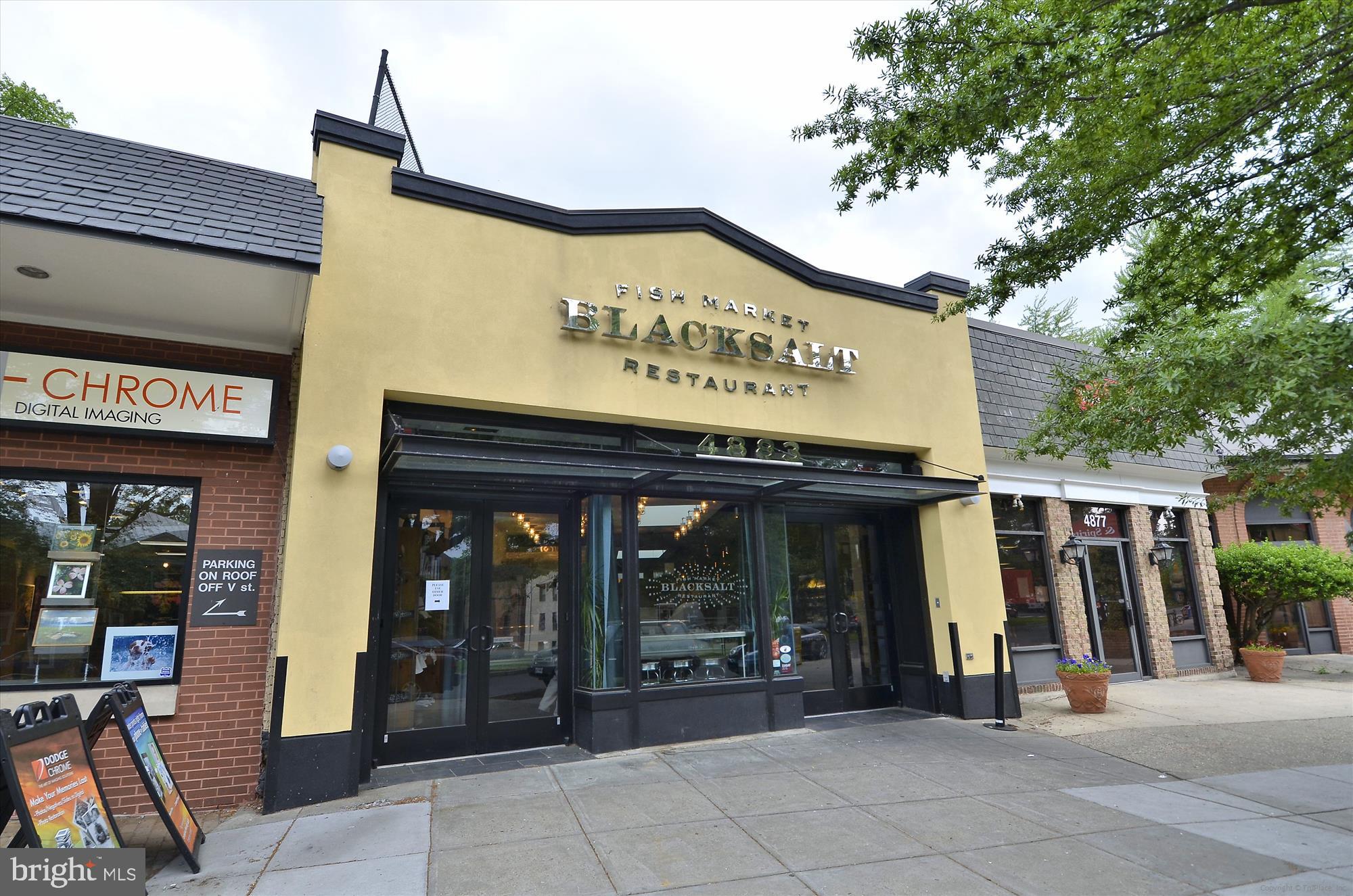1406 Foxhall Road Northwest Washington, DC 20007 - Photo 32 of 41 a view of a stores