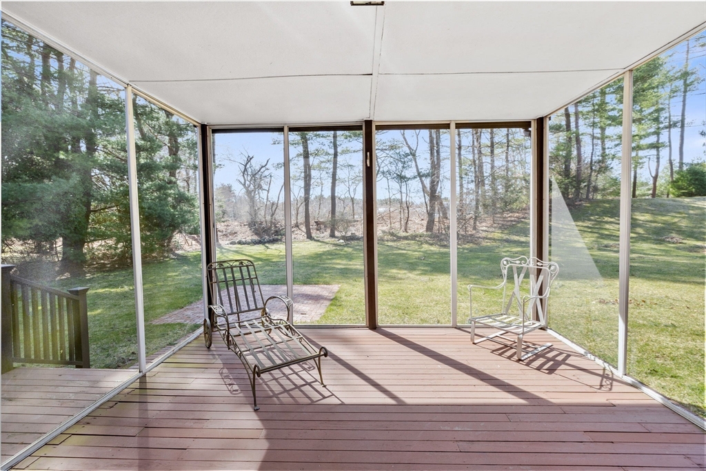 12 Pine Grove Road Hingham, MA 02043 - Photo 23 of 32 a view of a room with wooden floor and city view