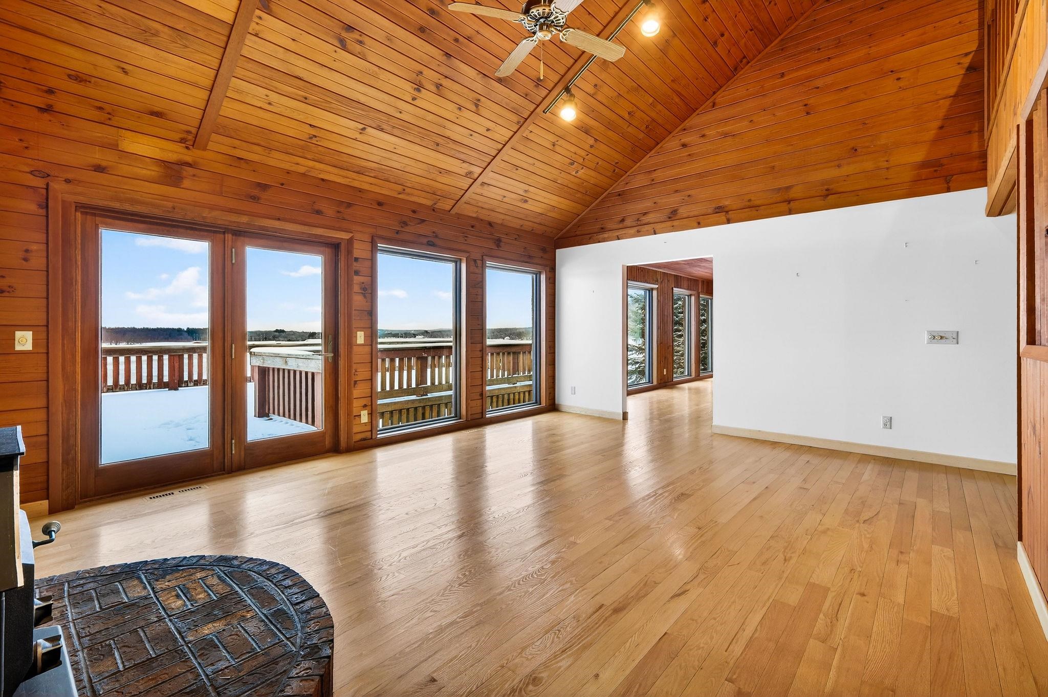 S4166 Crawford Street Baraboo, WI 53913 - Photo 11 of 67