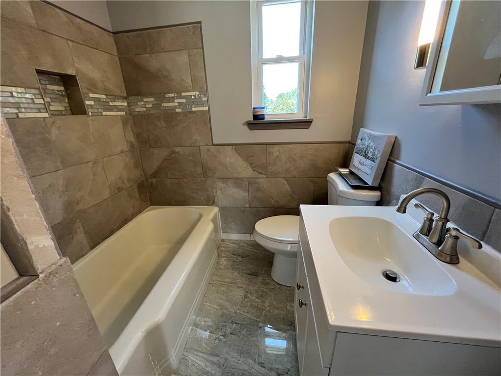 500 Scene Ridge Road McKeesport, PA 15133 - Photo 12 of 26 a bathroom with a sink and a toilet