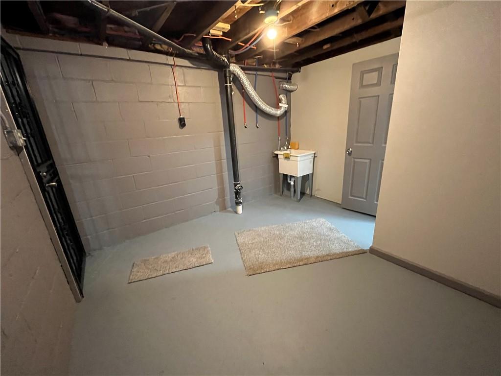 500 Scene Ridge Road McKeesport, PA 15133 - Photo 20 of 26 a view of small space