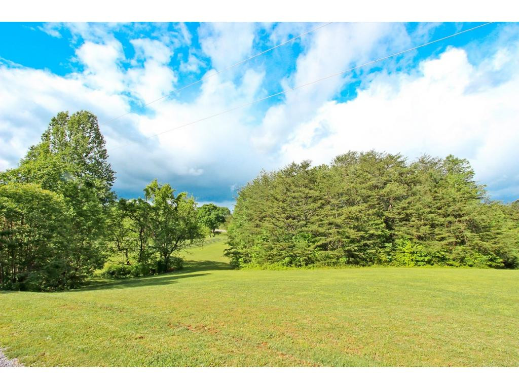 2490 Doe Road Newport, TN 37821 - Photo 35 of 36 Photo 35