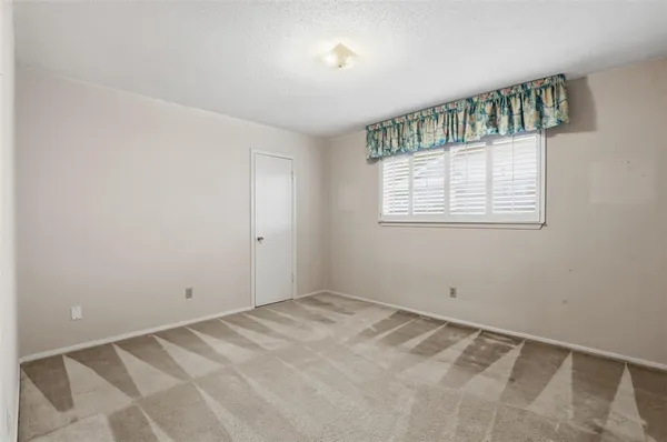 $384,000 | 3820 Walton Avenue, Fort Worth, TX 76133