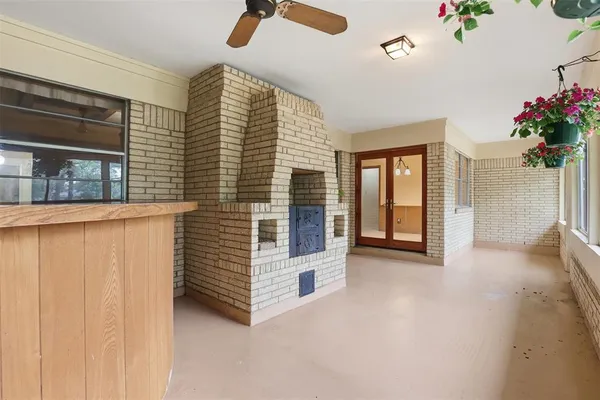$384,000 | 3820 Walton Avenue, Fort Worth, TX 76133