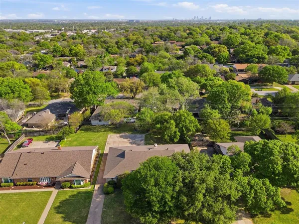 $384,000 | 3820 Walton Avenue, Fort Worth, TX 76133