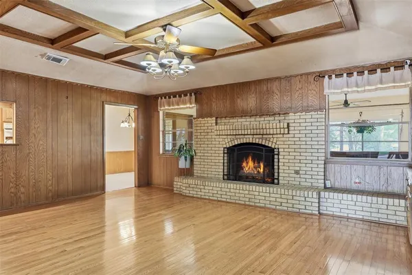 $384,000 | 3820 Walton Avenue, Fort Worth, TX 76133