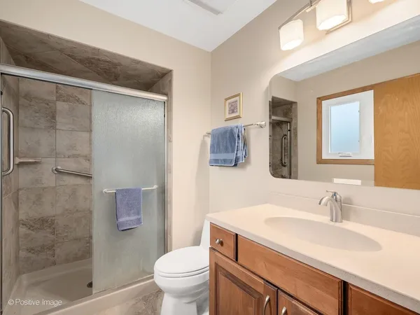 $575,000 | 7201 Powell Street, Downers Grove, IL 60516