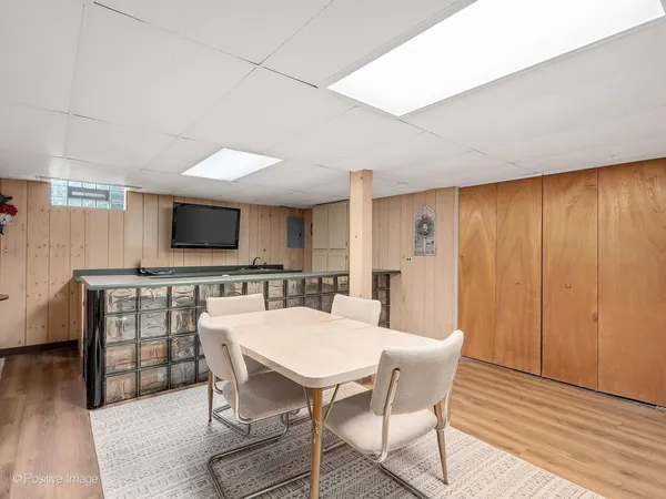 $575,000 | 7201 Powell Street, Downers Grove, IL 60516