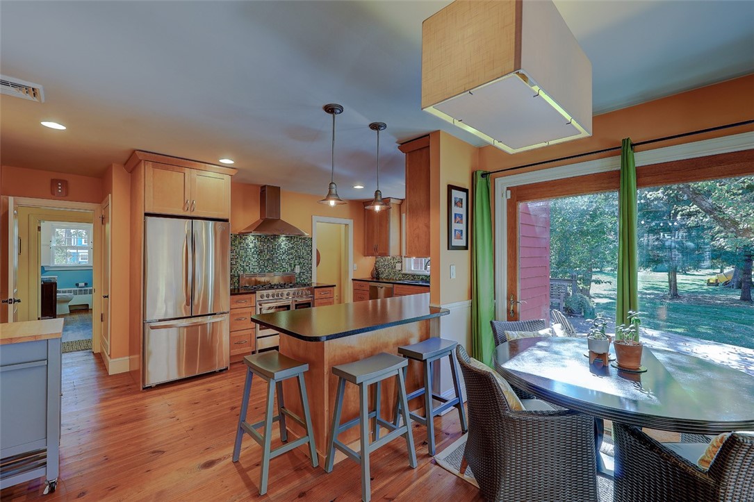 10 Lamson Road Barrington, RI 02806 - Photo 12 of 45 Gallery Image 12