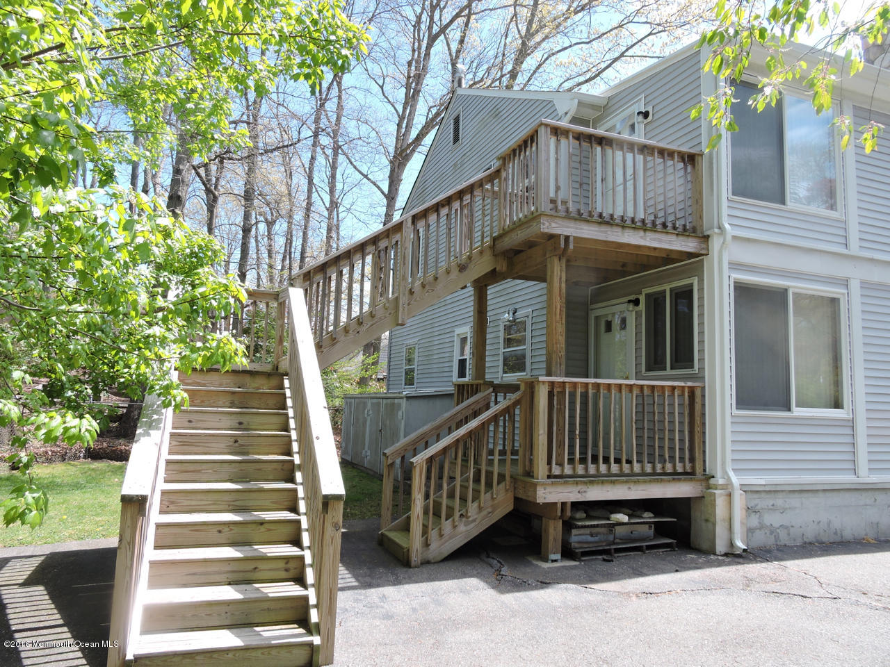 315 Valley Road Neptune Township, NJ 07753 - Photo 3 of 22 315 valley04