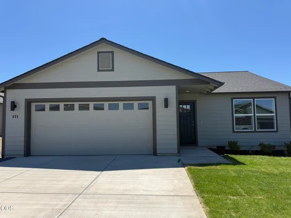$329,950 | 623 Northeast Mitchell Street, Unit 164, Madras, OR 97741