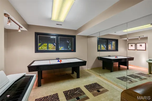 $925,000 | 770 Straub Road, Chesterfield, MO 63017