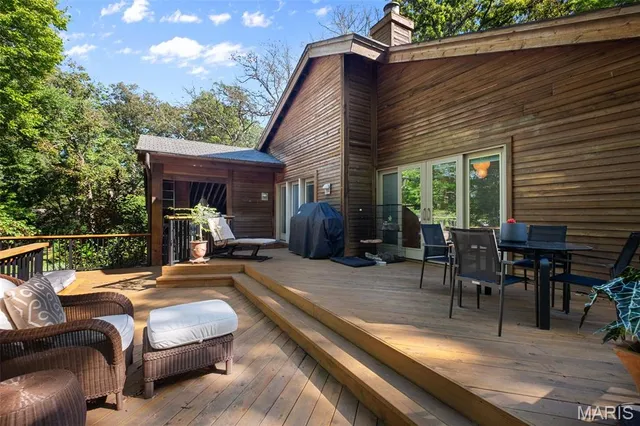 $925,000 | 770 Straub Road, Chesterfield, MO 63017