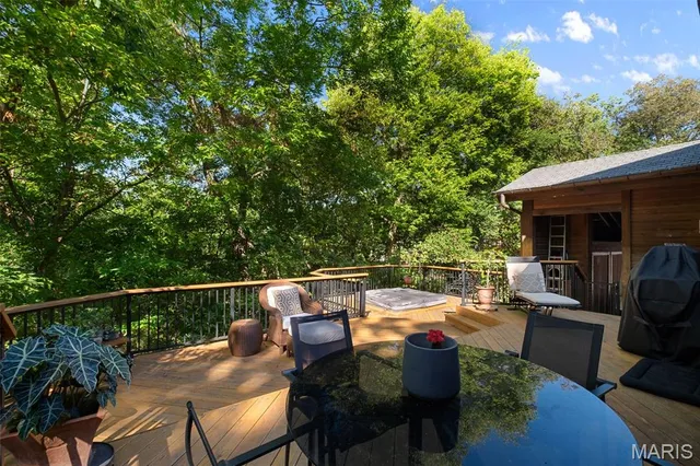 $925,000 | 770 Straub Road, Chesterfield, MO 63017