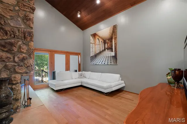 $925,000 | 770 Straub Road, Chesterfield, MO 63017