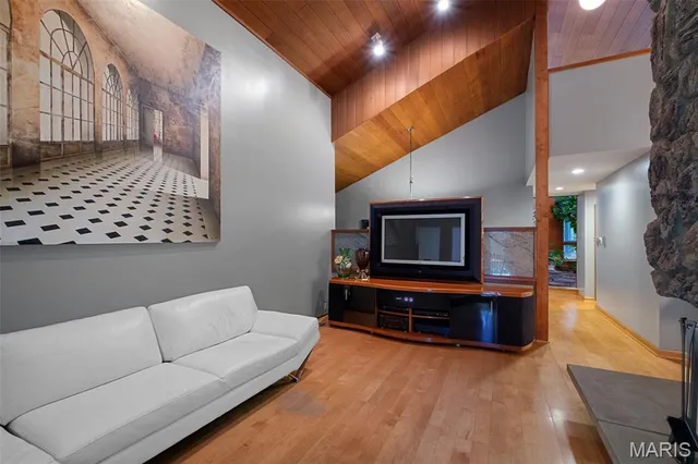 $925,000 | 770 Straub Road, Chesterfield, MO 63017