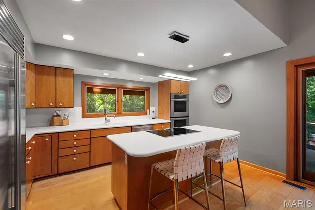 $925,000 | 770 Straub Road, Chesterfield, MO 63017