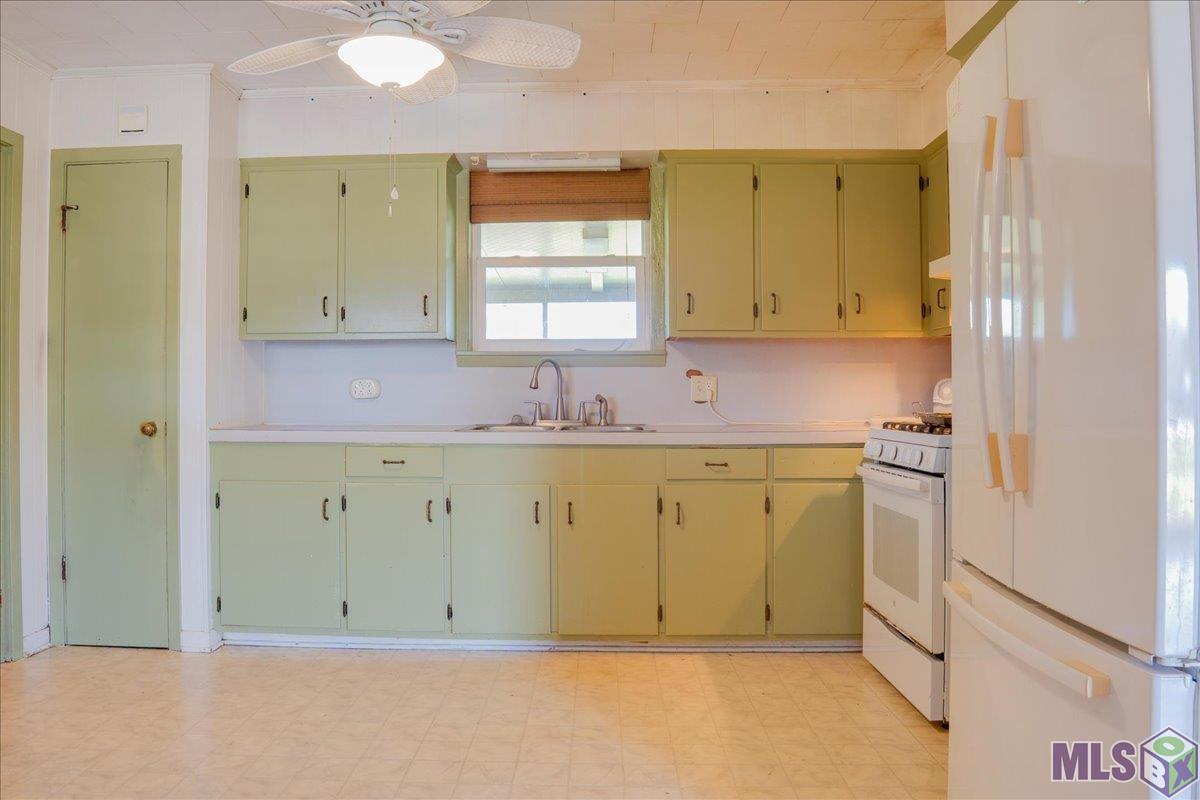 536 Hospital Drive Raceland, LA 70394 - Photo 4 of 18