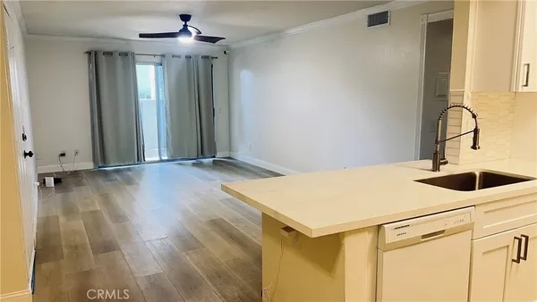 $2,400 | 26200 Redlands Boulevard, Redlands, CA 92373