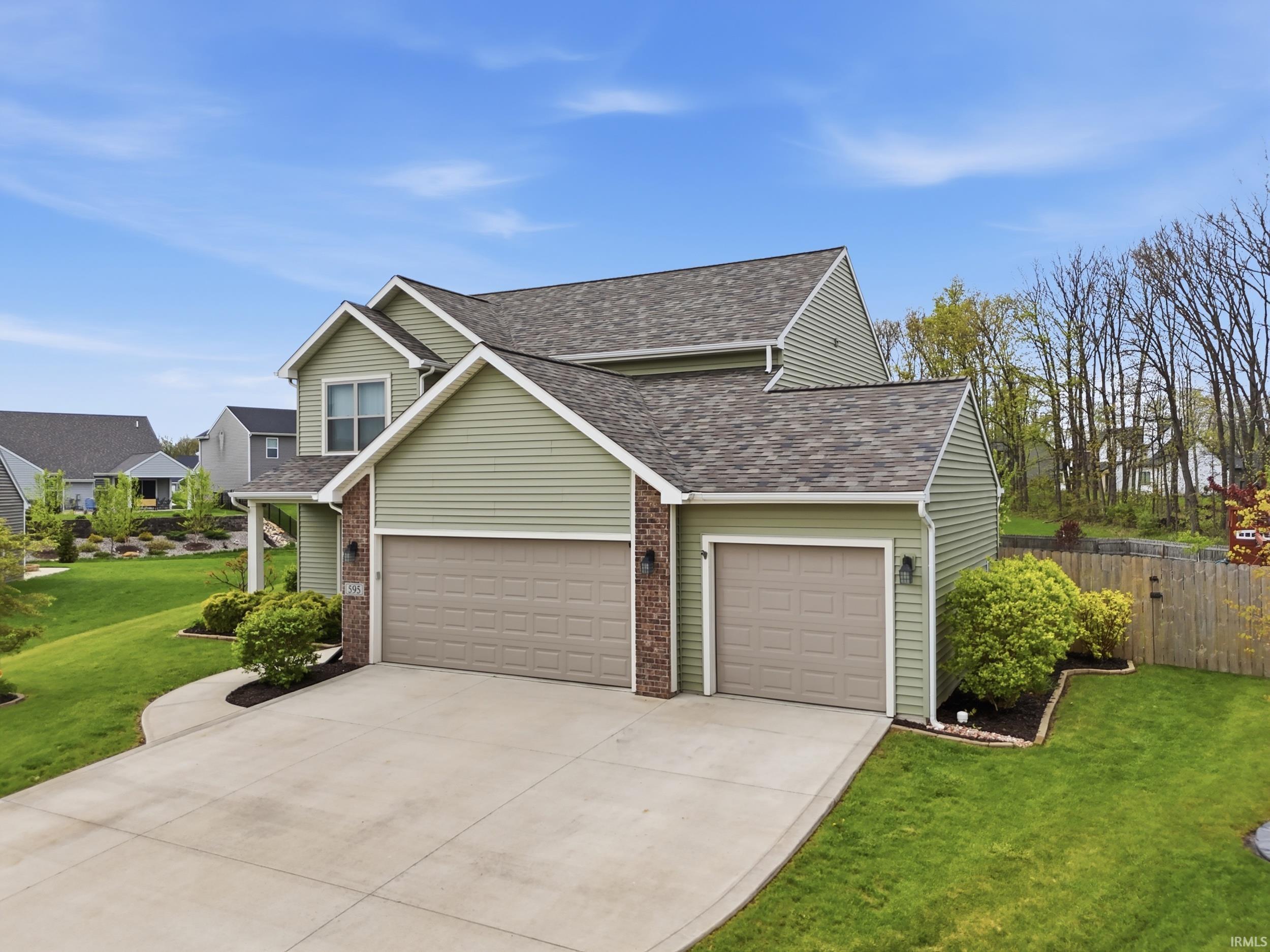 595 Highfields Cove Fort Wayne, IN 46845 - Photo 4 of 44 Gallery Image 4