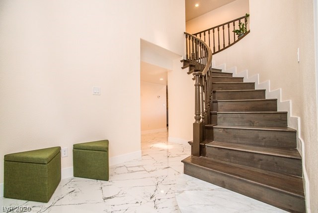 6542 Vigo Road Las Vegas, NV 89146 - Photo 4 of 48 Gallery Image 4