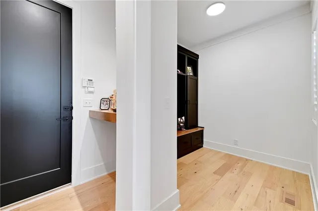 $879,000 | 17401 Oakshire Street, Overland Park, KS 66221