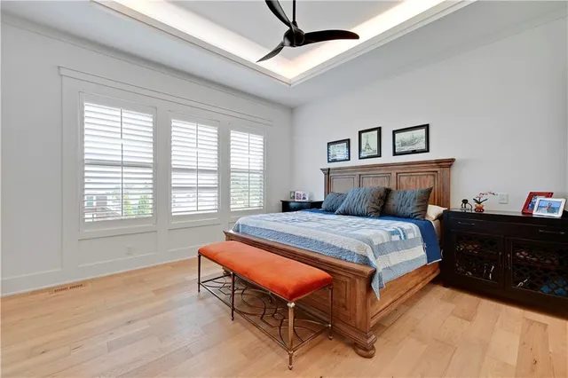 $879,000 | 17401 Oakshire Street, Overland Park, KS 66221