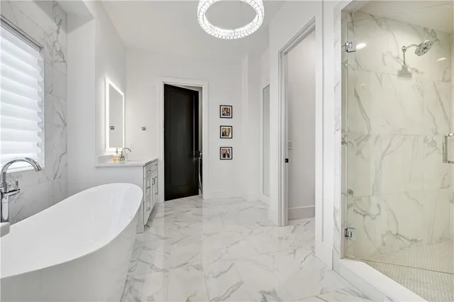 $879,000 | 17401 Oakshire Street, Overland Park, KS 66221