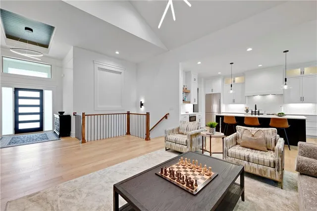 $879,000 | 17401 Oakshire Street, Overland Park, KS 66221