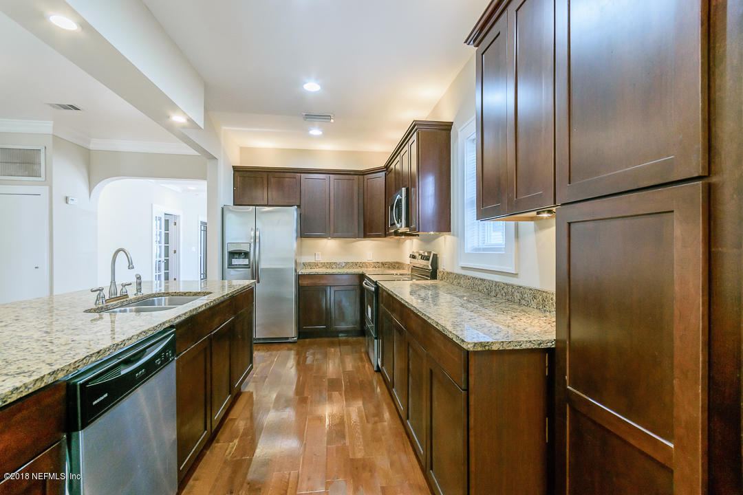 3678 Valencia Road Jacksonville, FL 32205 - Photo 13 of 27 013