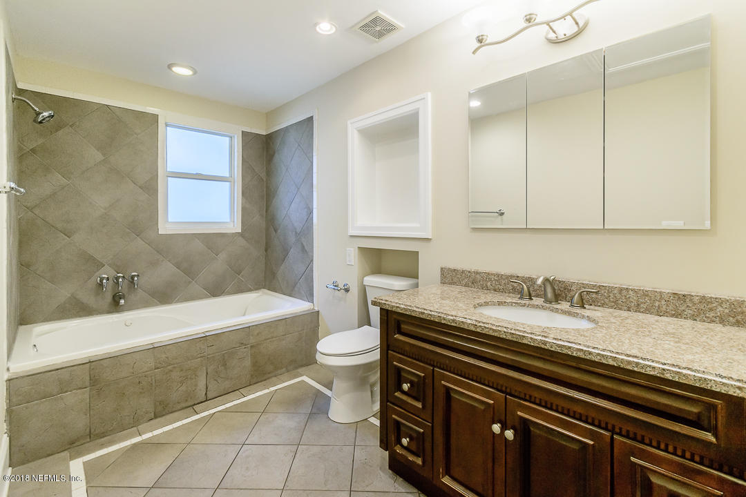 3678 Valencia Road Jacksonville, FL 32205 - Photo 19 of 27 019