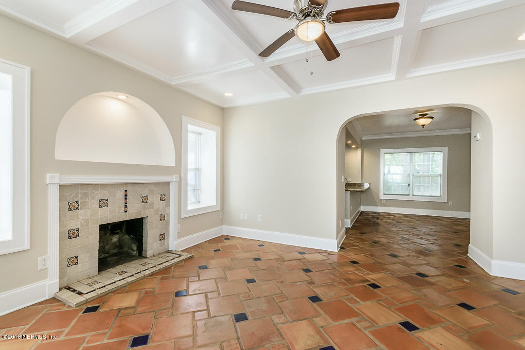 3678 Valencia Road Jacksonville, FL 32205 - Photo 10 of 27 009