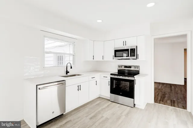 $349,900 | 163 Thomas Place, Reading, PA 19608