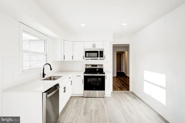 $349,900 | 163 Thomas Place, Reading, PA 19608