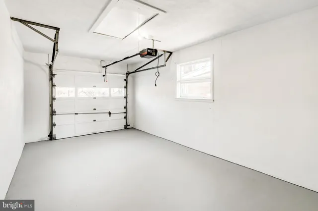 $349,900 | 163 Thomas Place, Reading, PA 19608