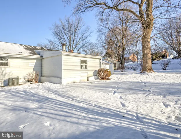 $349,900 | 163 Thomas Place, Reading, PA 19608