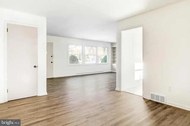 $349,900 | 163 Thomas Place, Reading, PA 19608