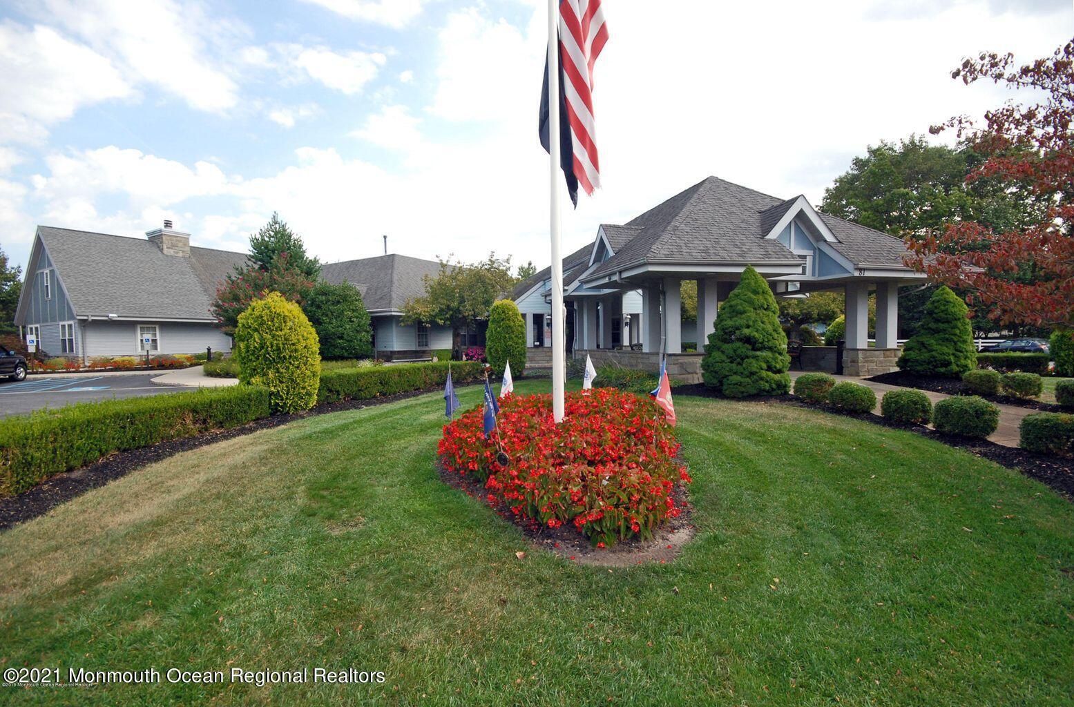 32 Waverly Lane Jackson, NJ 08527 - Photo 19 of 19 a front view of a house with garden