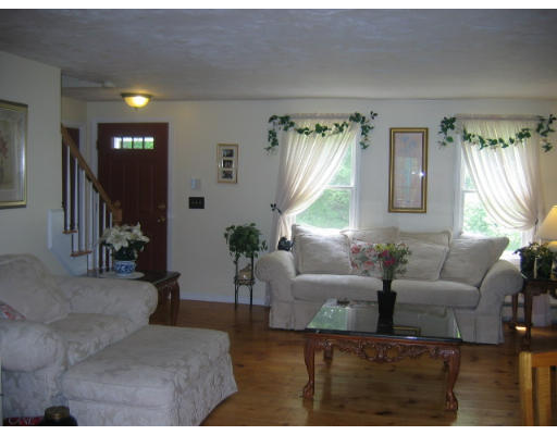 163 County Road Plympton, MA 02367 - Photo 2 of 11 Gallery Image 2