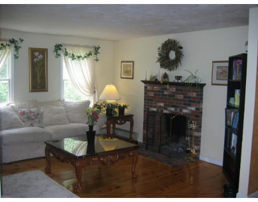 163 County Road Plympton, MA 02367 - Photo 3 of 11 Gallery Image 3