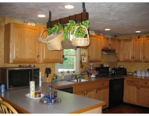 163 County Road Plympton, MA 02367 - Photo 7 of 11 Gallery Image 7
