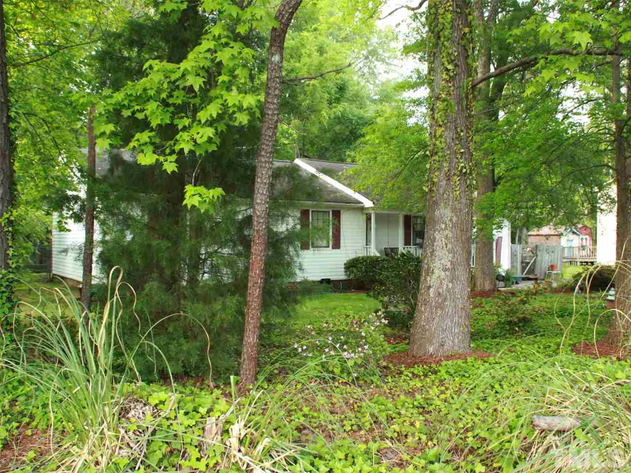 818 Chalk Level Road Durham, NC 27704 - Photo 2 of 25
