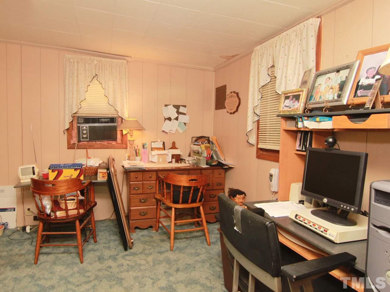 818 Chalk Level Road Durham, NC 27704 - Photo 13 of 25