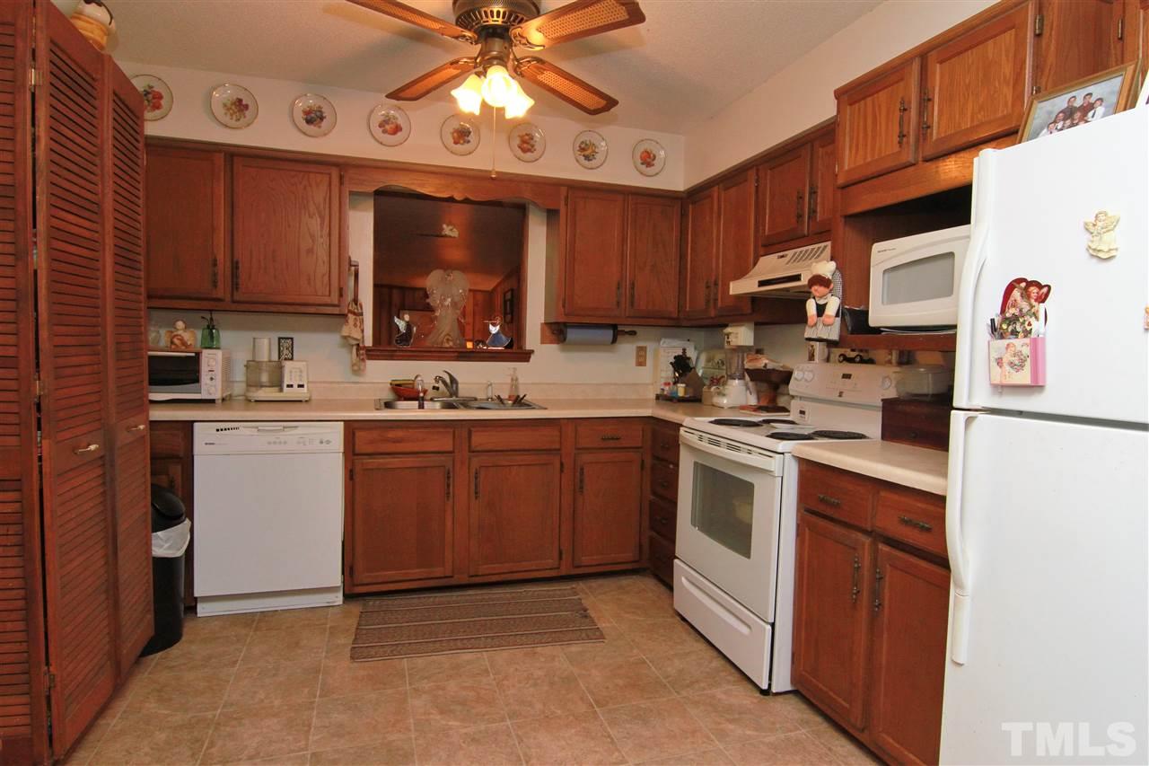 818 Chalk Level Road Durham, NC 27704 - Photo 5 of 25