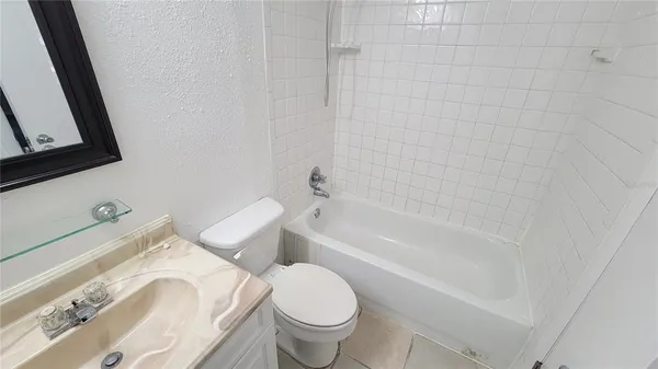 $1,449 | 6004 Village Circle North, Unit 6004, Orlando, FL 32822