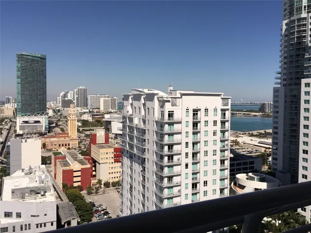 a view of livingroom with furniture