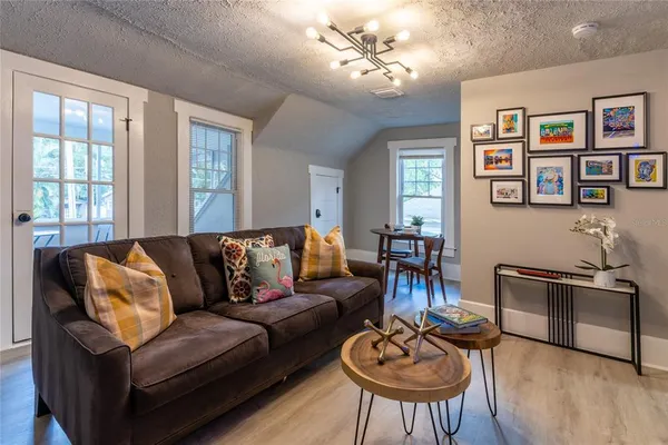 $1,900 | 515 Daniels Avenue, Orlando, FL 32801